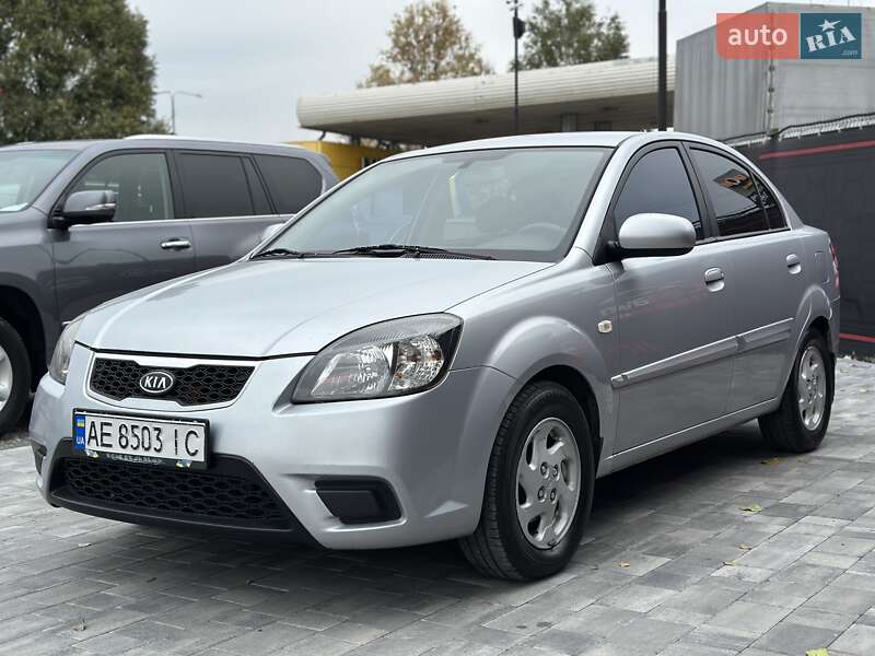 Седан Kia Rio 2010 в Днепре фото 6 Седан Kia Rio 2010 в Днепре