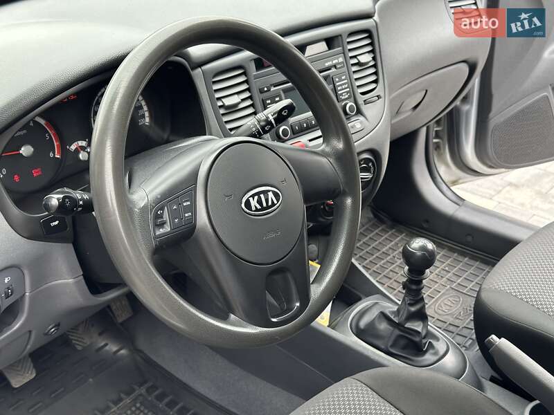 Седан Kia Rio 2010 в Днепре фото 25 Седан Kia Rio 2010 в Днепре