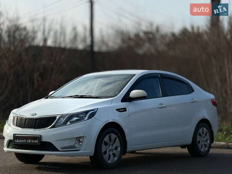 Kia Rio 2013 Kia Rio 2013