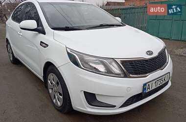 Седан Kia Rio 2012 в Нікополі
