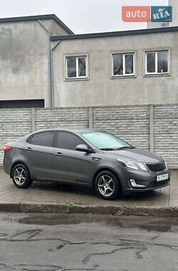 Седан Kia Rio 2012 в Киеве