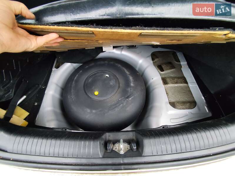 Хетчбек Kia Rio 2013 в Запоріжжі фото 12 Хетчбек Kia Rio 2013 в Запоріжжі