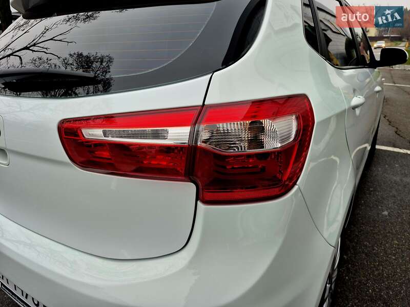 Хэтчбек Kia Rio 2013 в Киеве