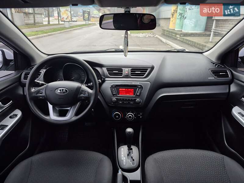 Хэтчбек Kia Rio 2013 в Киеве