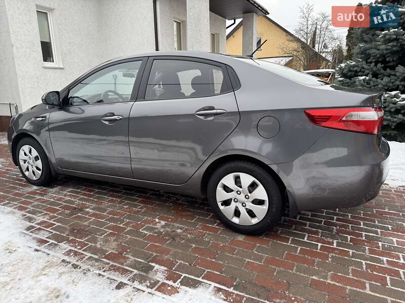 Седан Kia Rio 2012 в Киеве