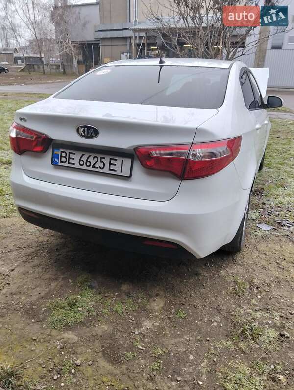 Седан Kia Rio 2014 в Николаеве
