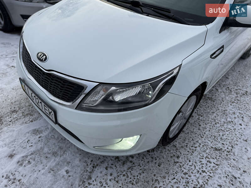 Седан Kia Rio 2013 в Полтаве