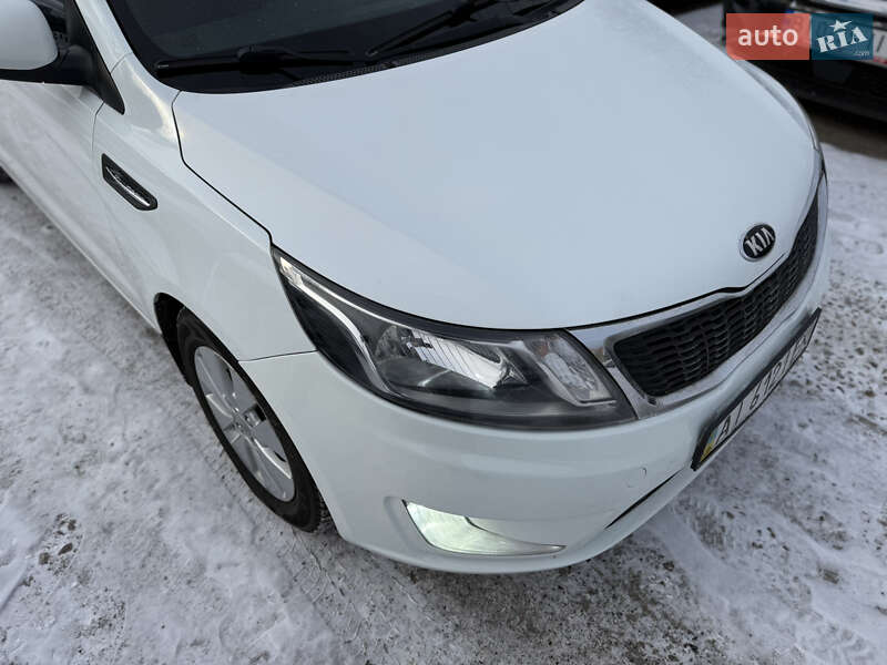 Седан Kia Rio 2013 в Полтаве
