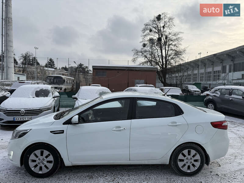 Седан Kia Rio 2013 в Полтаве