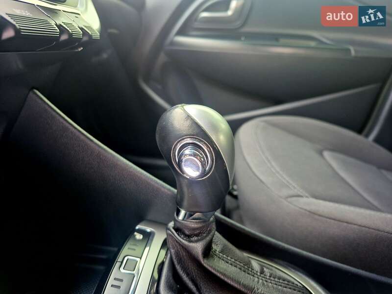 Седан Kia Rio 2015 в Киеве