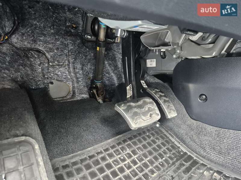 Седан Kia Rio 2015 в Киеве