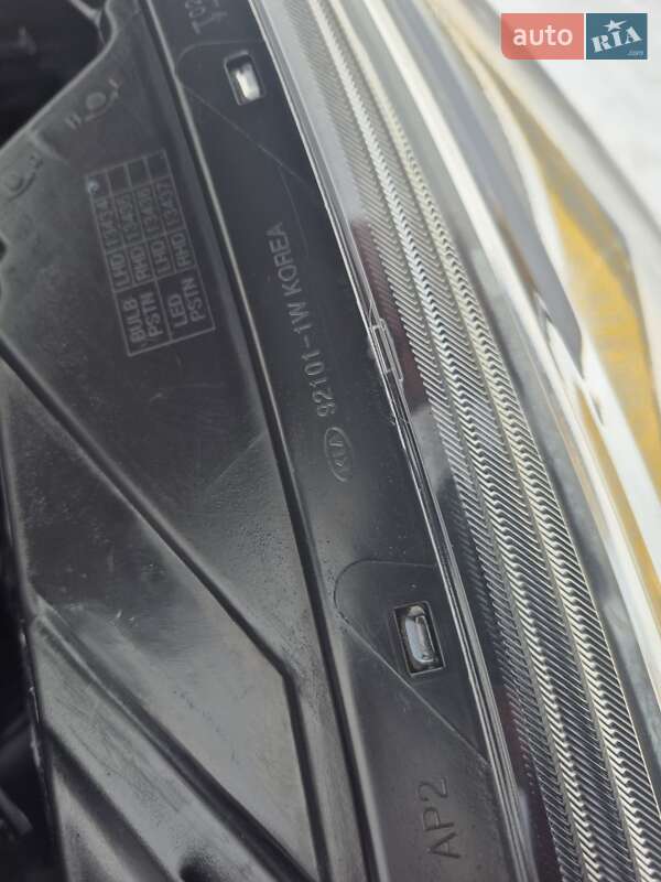 Седан Kia Rio 2015 в Киеве