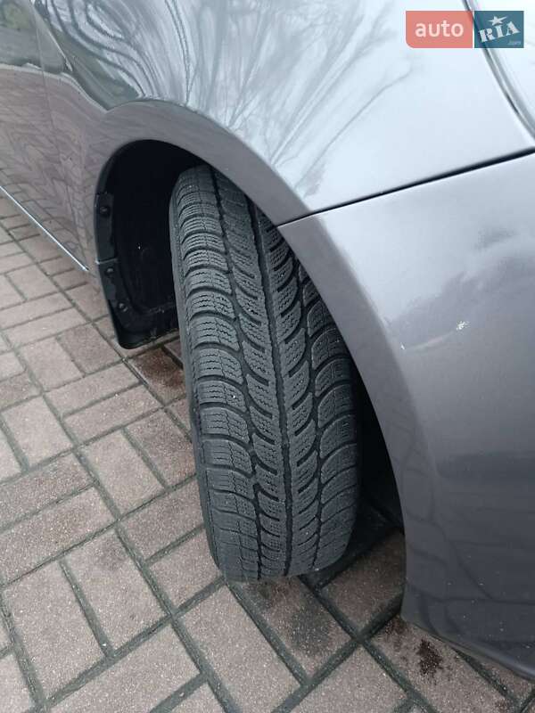 Седан Kia Rio 2013 в Киеве