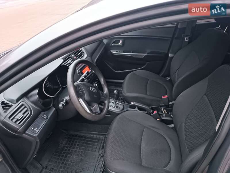 Седан Kia Rio 2013 в Киеве