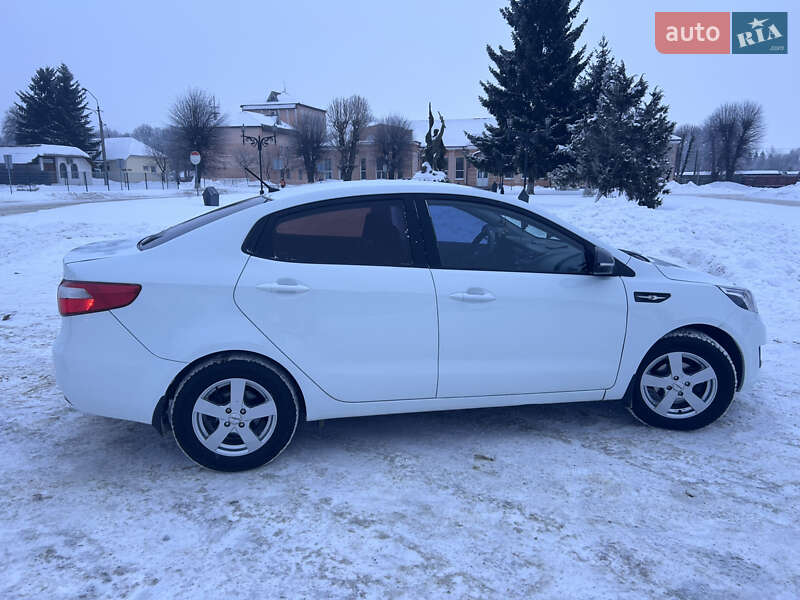 Седан Kia Rio 2013 в Овруче фото 11 Седан Kia Rio 2013 в Овруче