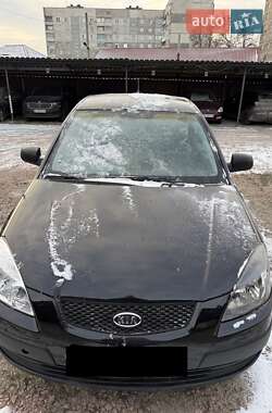 Хэтчбек Kia Rio 2007 в Александрие