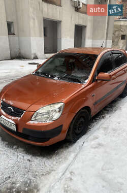 Хэтчбек Kia Rio 2006 в Киеве