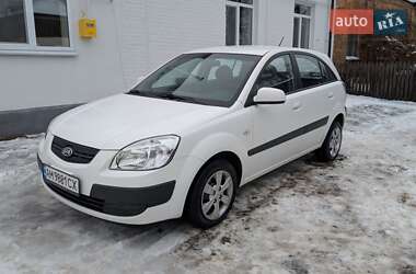 Хетчбек Kia Rio 2008 в Шепетівці