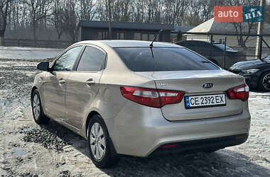 Седан Kia Rio 2012 в Чернівцях