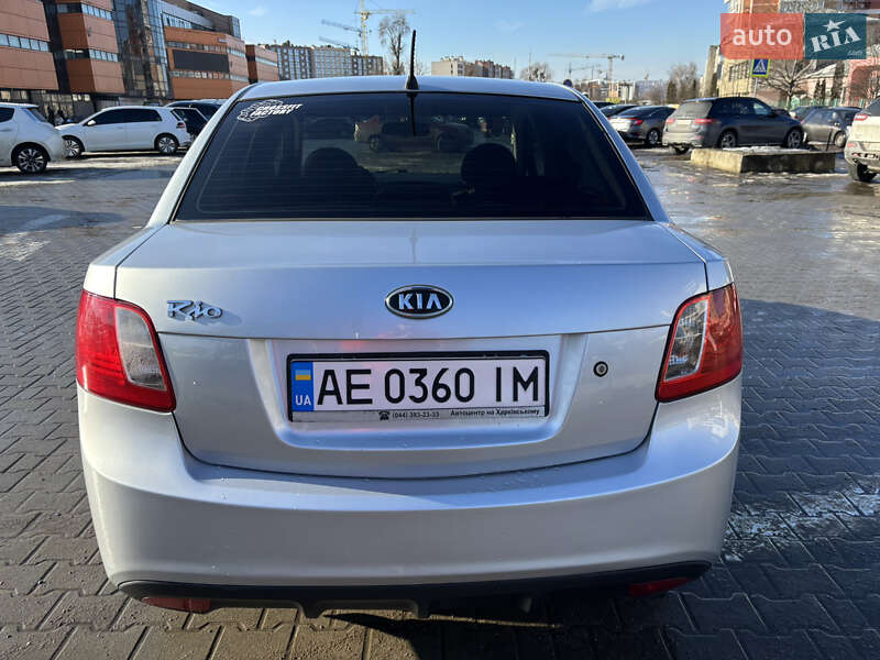 Седан Kia Rio 2011 в Черновцах фото 7 Седан Kia Rio 2011 в Черновцах