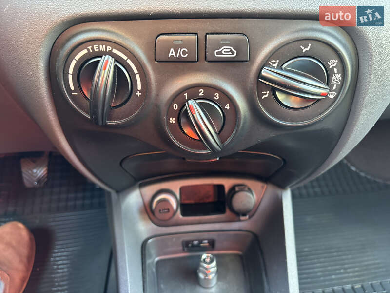 Седан Kia Rio 2011 в Черновцах фото 21 Седан Kia Rio 2011 в Черновцах