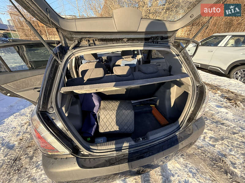 Хэтчбек Kia Rio 2008 в Киеве
