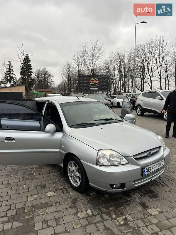 Kia Rio 2005