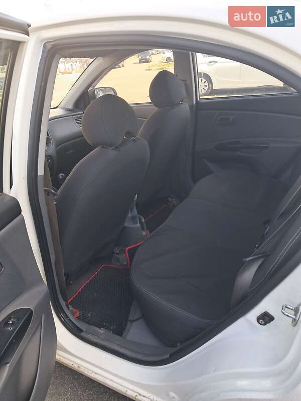 Седан Kia Rio 2010 в Чернигове фото 6 Седан Kia Rio 2010 в Чернигове