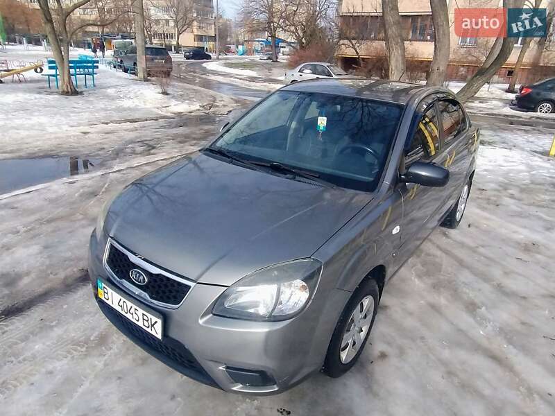 Седан Kia Rio 2011 в Киеве фото 2 Седан Kia Rio 2011 в Киеве