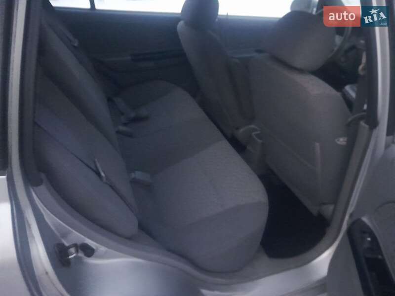 Универсал Kia Rio 2003 в Дубно фото 7 Универсал Kia Rio 2003 в Дубно