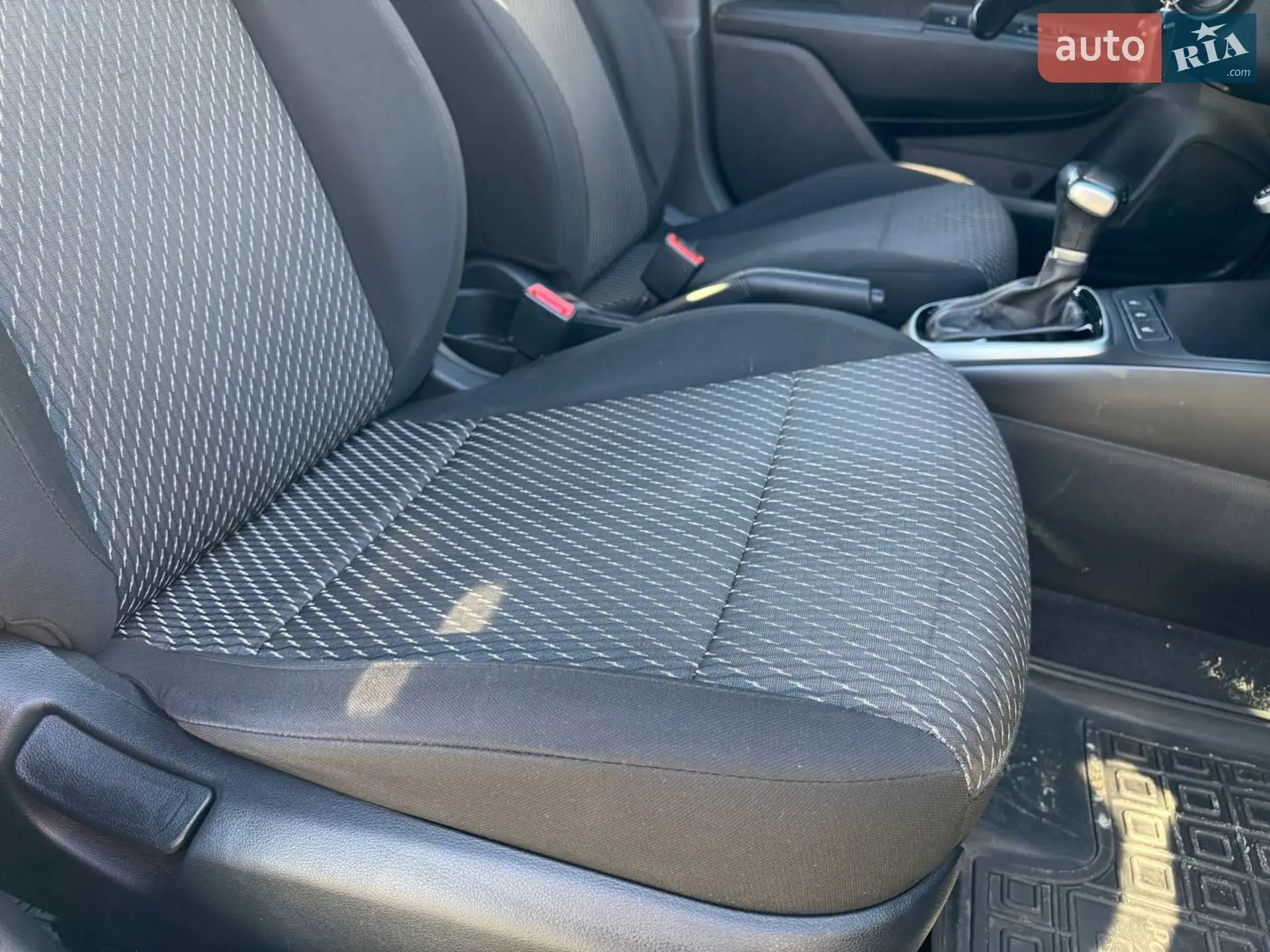 2018 Kia Rio - мініатюра 16