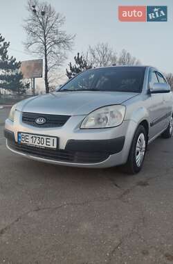 Хэтчбек Kia Rio 2007 в Николаеве