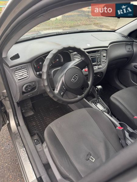 Седан Kia Rio 2011 в Киеве