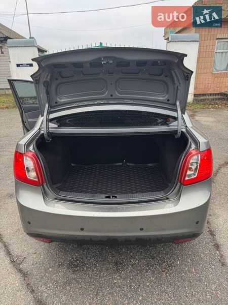 Седан Kia Rio 2011 в Киеве