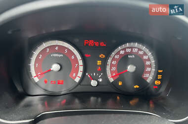 Хэтчбек Kia Rio 2010 в Киеве
