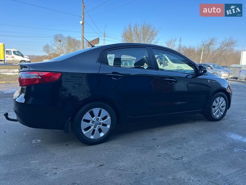 Седан Kia Rio 2012 в Хмельницком