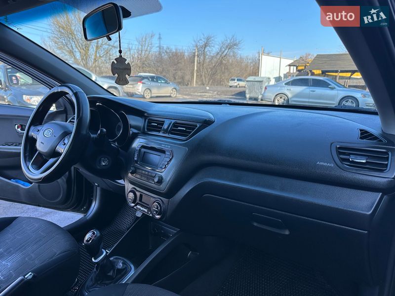 Седан Kia Rio 2012 в Хмельницком