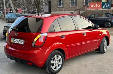 Хэтчбек Kia Rio 2010 в Ивано-Франковске