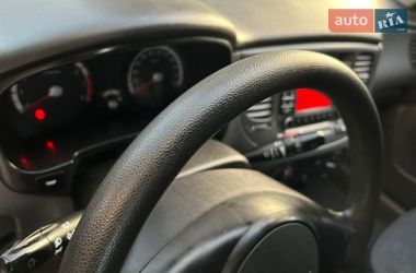 Хэтчбек Kia Rio 2010 в Ивано-Франковске