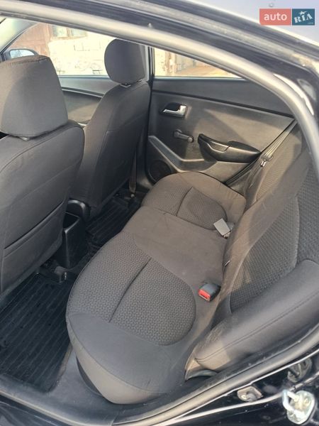 Седан Kia Rio 2012 в Харькове