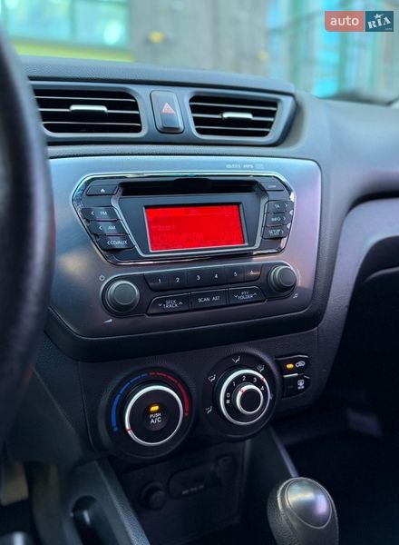 Седан Kia Rio 2011 в Киеве