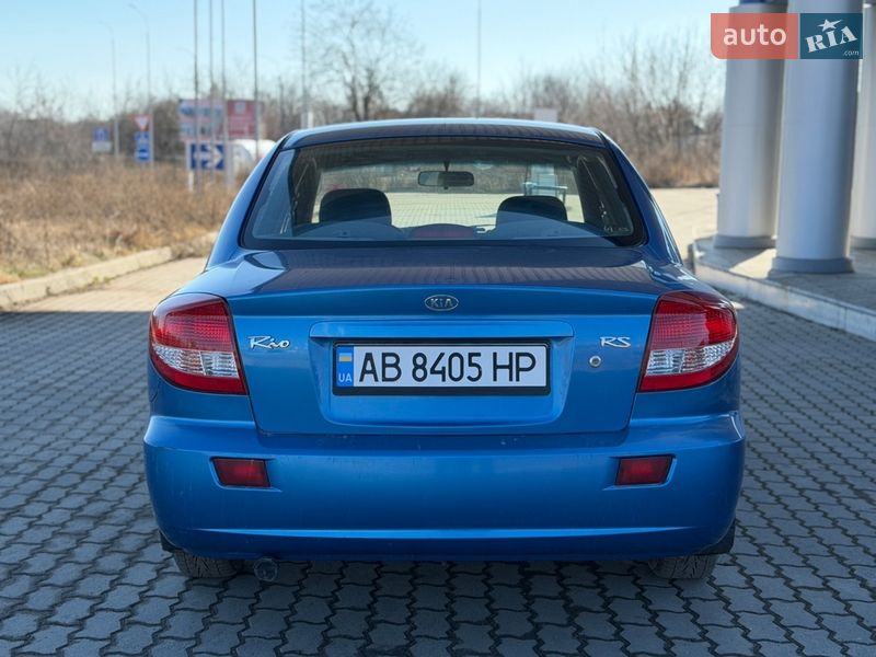 Седан Kia Rio 2004 в Жмеринке