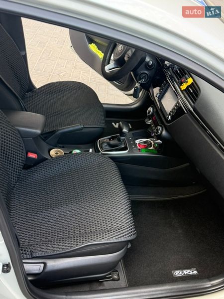 Хэтчбек Kia Rio 2018 в Одессе