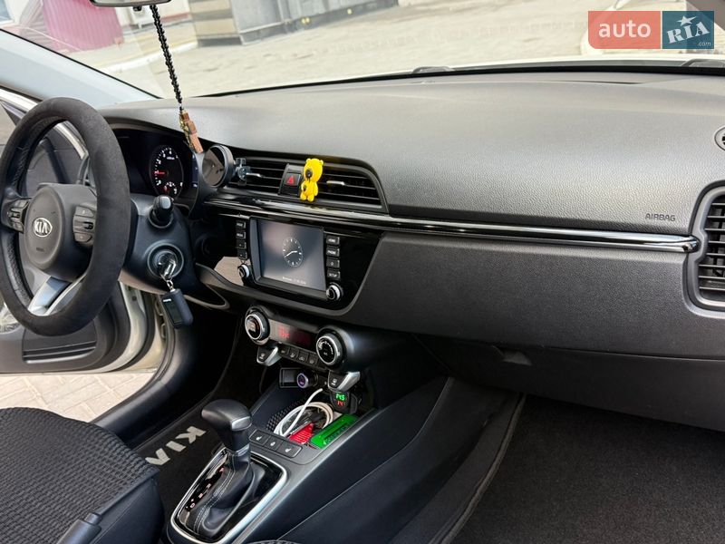 Хэтчбек Kia Rio 2018 в Одессе