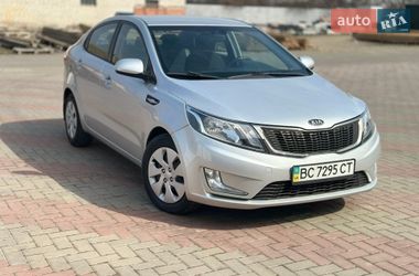 Седан Kia Rio 2012 в Ладыжине