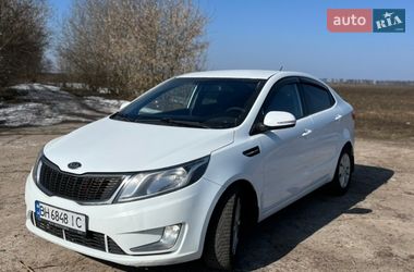 Седан Kia Rio 2011 в Сосницях