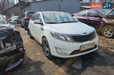 Хэтчбек Kia Rio 2013 в Киеве
