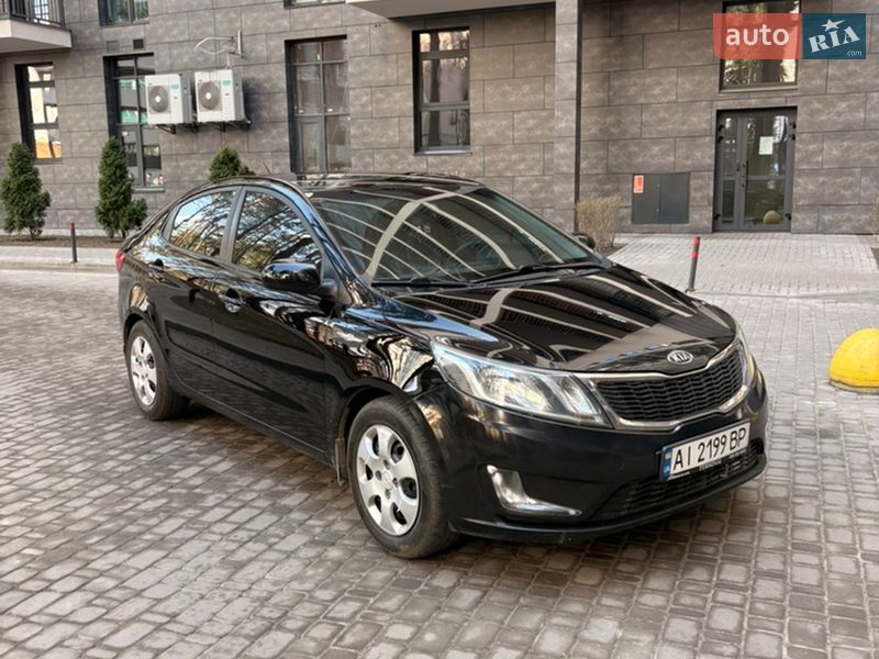 Седан Kia Rio 2013 в Киеве