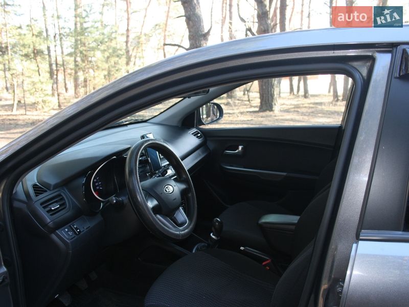 Хэтчбек Kia Rio 2012 в Киеве фото 7 Хэтчбек Kia Rio 2012 в Киеве
