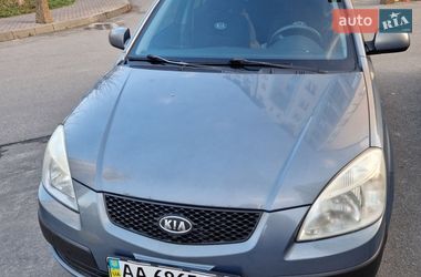 Седан Kia Rio 2007 в Вишневом